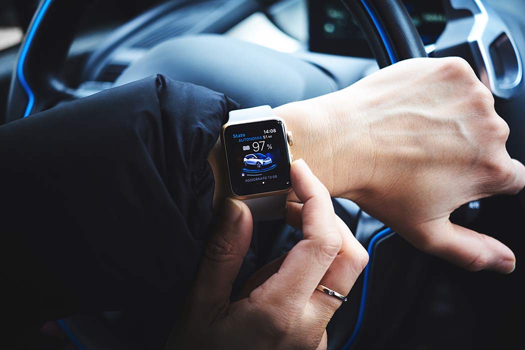 Apple outlet watch car