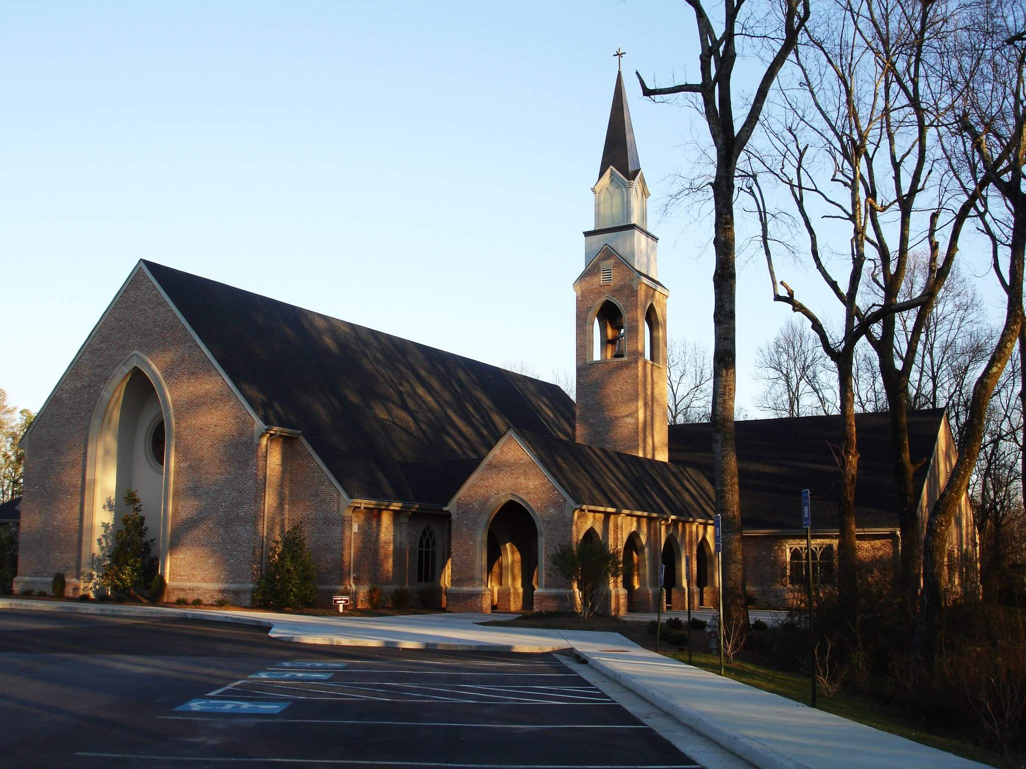 Renew Comes to Holy Cross Cathedral